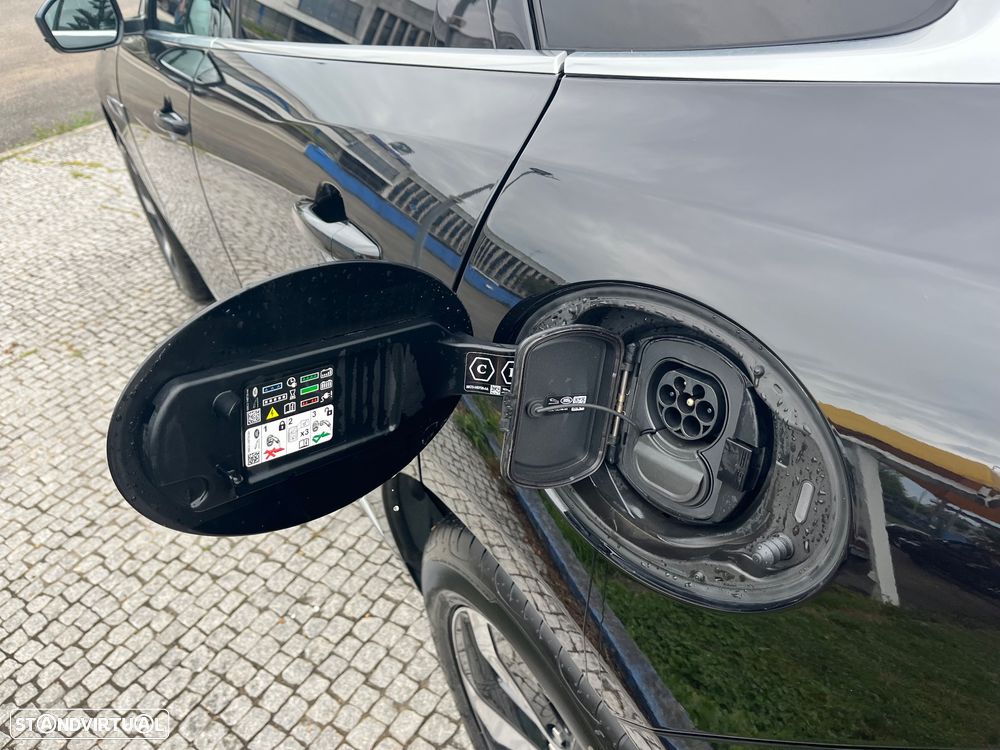 Jaguar F-Pace 2.0 P400e AWD - 25