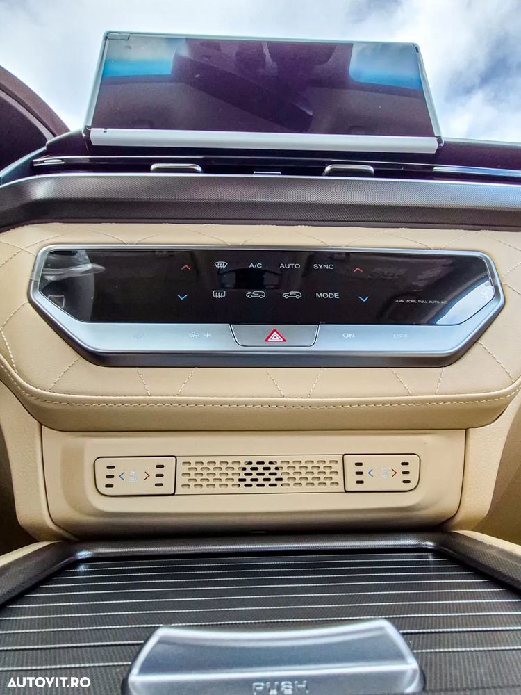 KG Mobility Rexton - 10