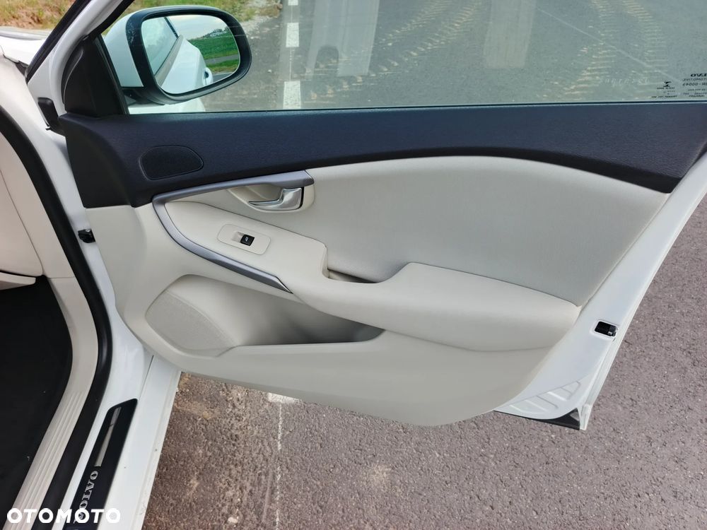 Volvo V40 - 35