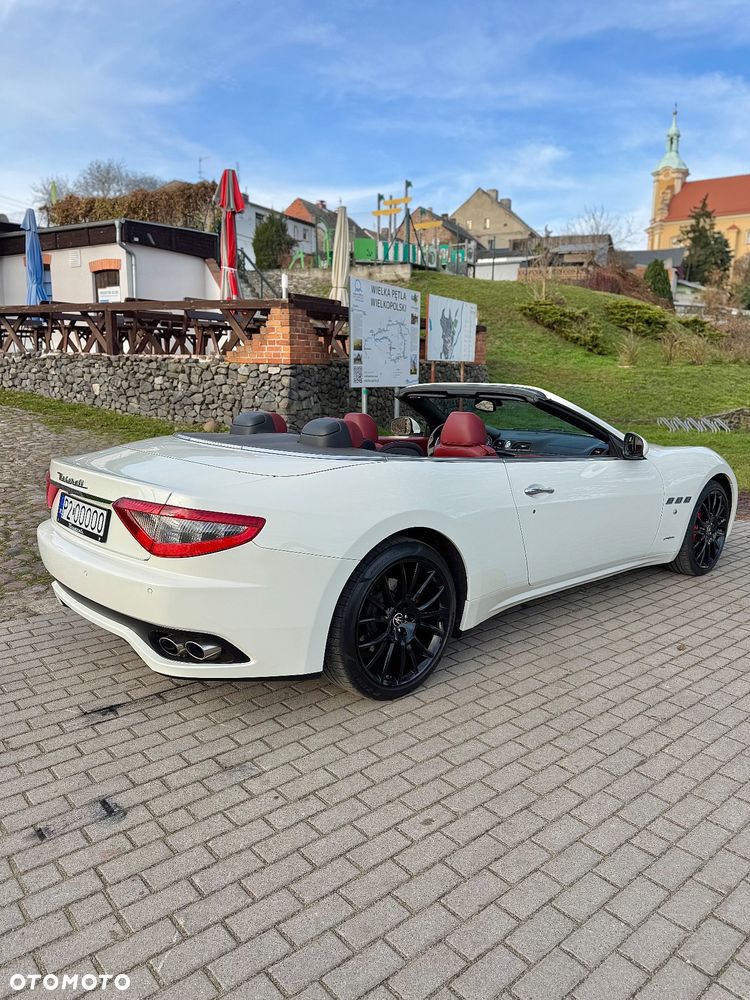 Maserati GranCabrio - 7