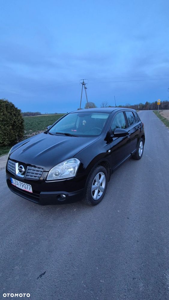 Nissan Qashqai - 1