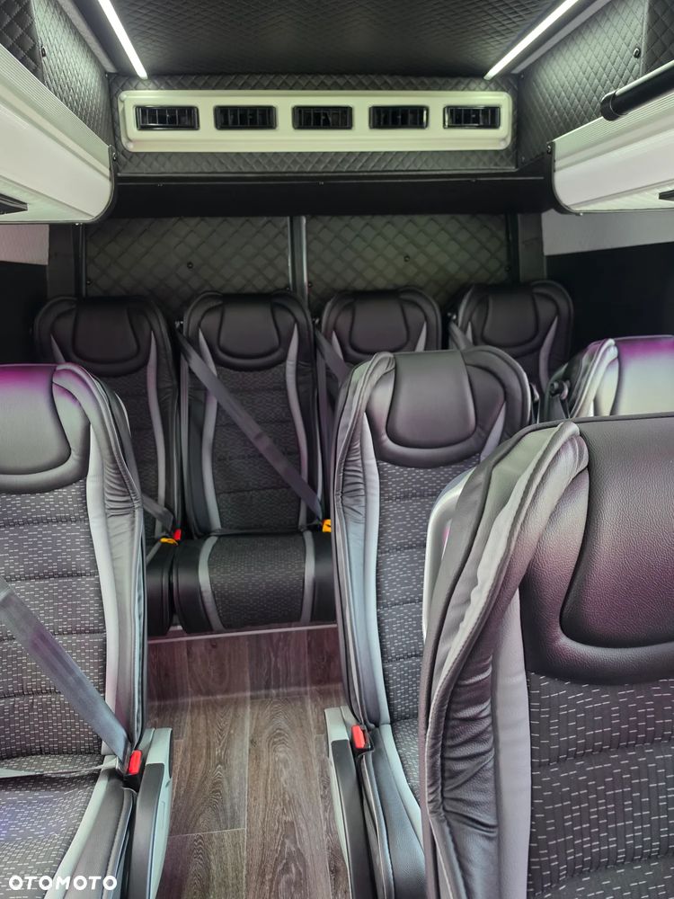 Mercedes-Benz Sprinter 519 - 13
