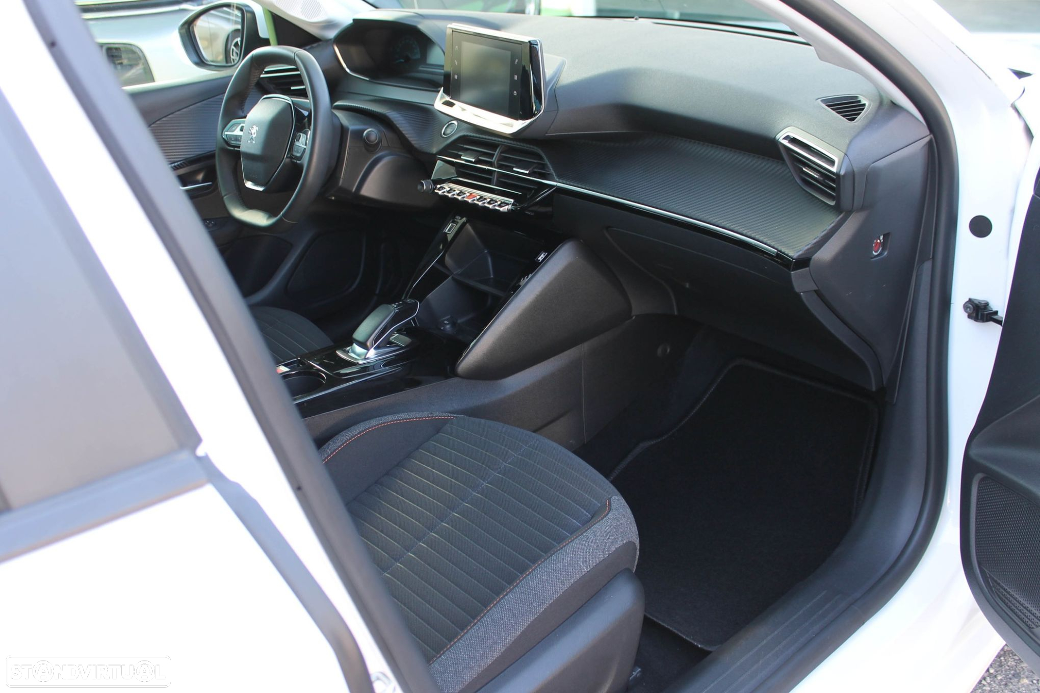 Peugeot 208 Elektromotor 136 Business - 26