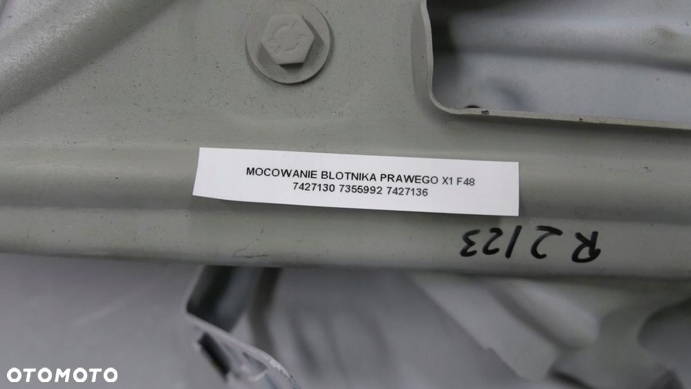 bmw x1 f48 mocowanie błotnika prawego 7427130 7355992 7427136 - 9