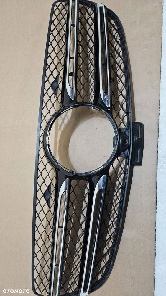 grill atrapa mercedes gle 166 w166 a1668880260 - 4