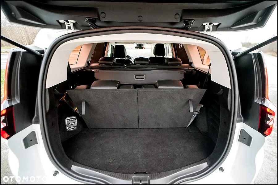 Renault Grand Scenic - 37