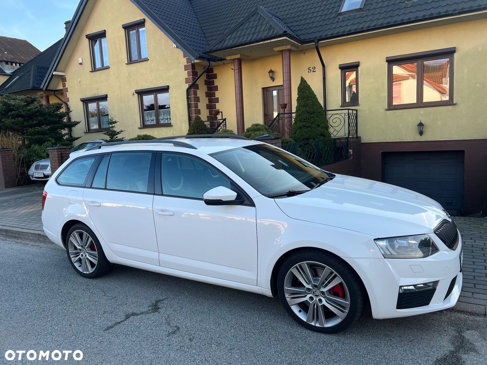 Skoda Octavia 2.0 TDI RS DSG - 2