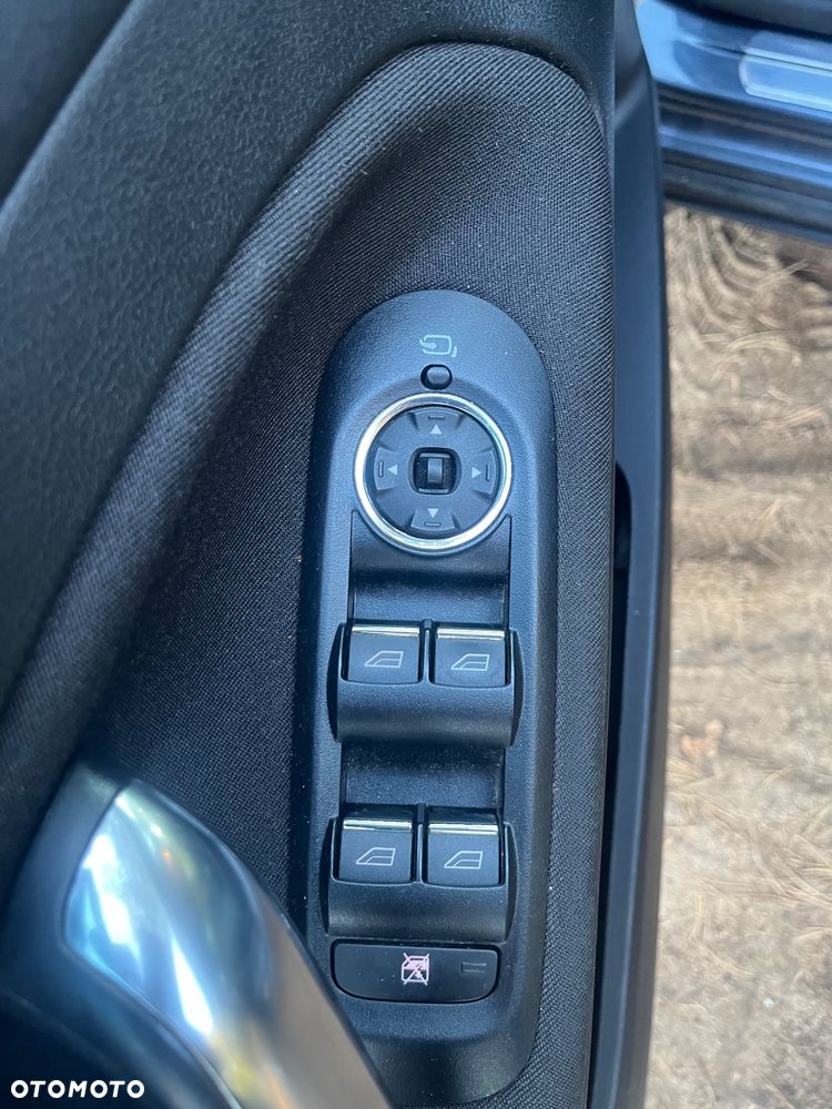 Ford Mondeo - 11