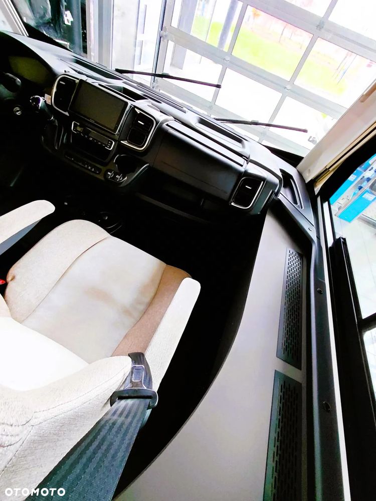 Benimar Amphityron 998 T26 - 11