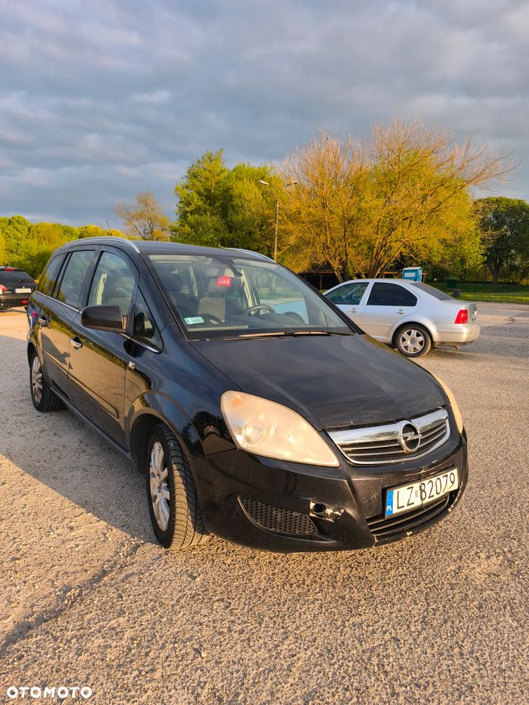 Opel Zafira 1.6 - 8