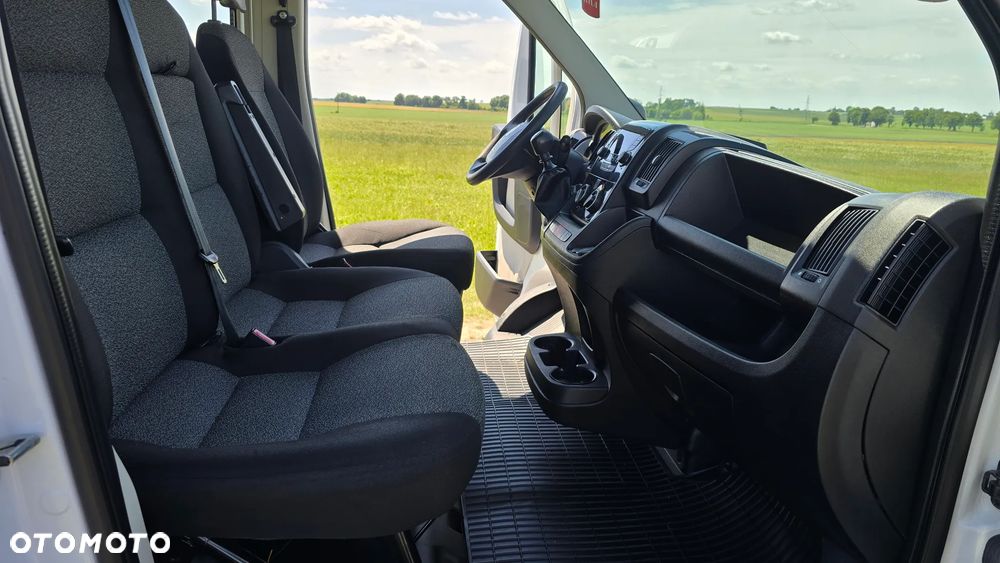 Fiat Ducato L2H2 teilverglast S&S - 14