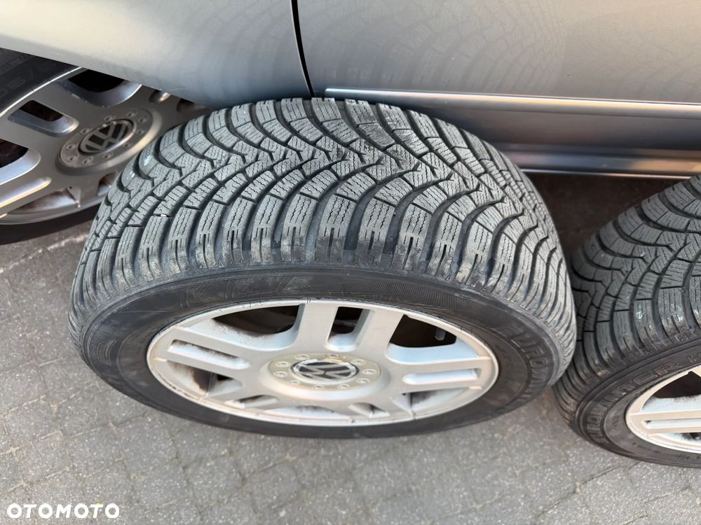 Volkswagen Golf - 26