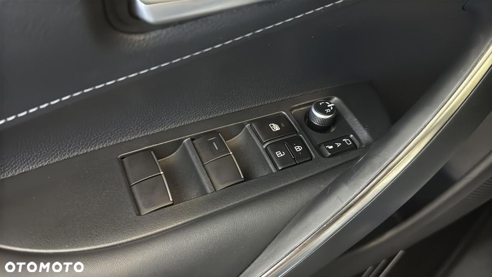 Toyota Corolla 2.0 Hybrid Style - 29