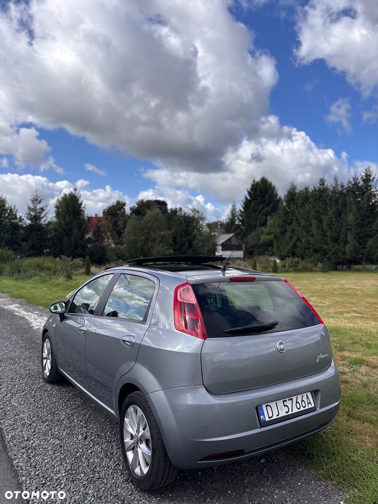 Fiat Punto 1.4 16V Dynamic - 4