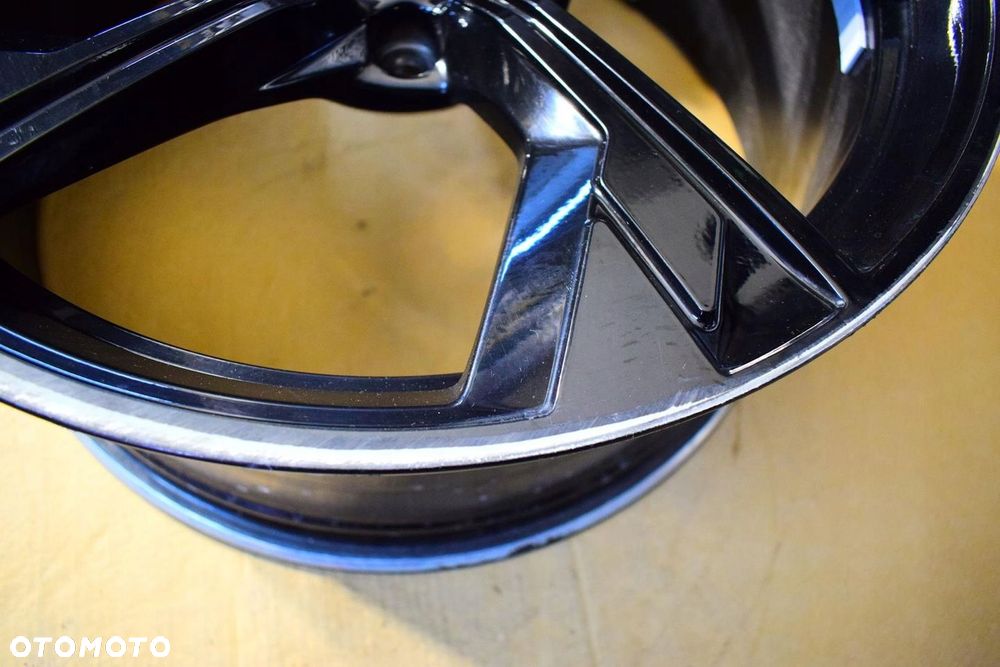 AUDI 20 ,,S-Line RS4 S4 A4 B9 8W0 Nowy Model Oryginał - 4