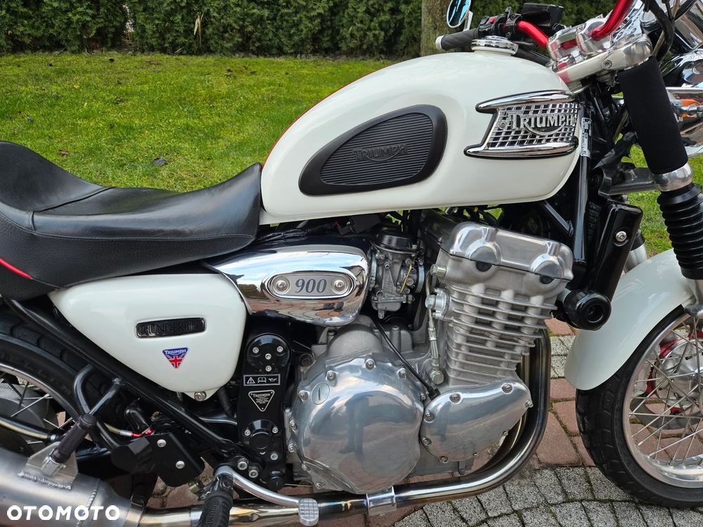 Triumph Thunderbird - 26