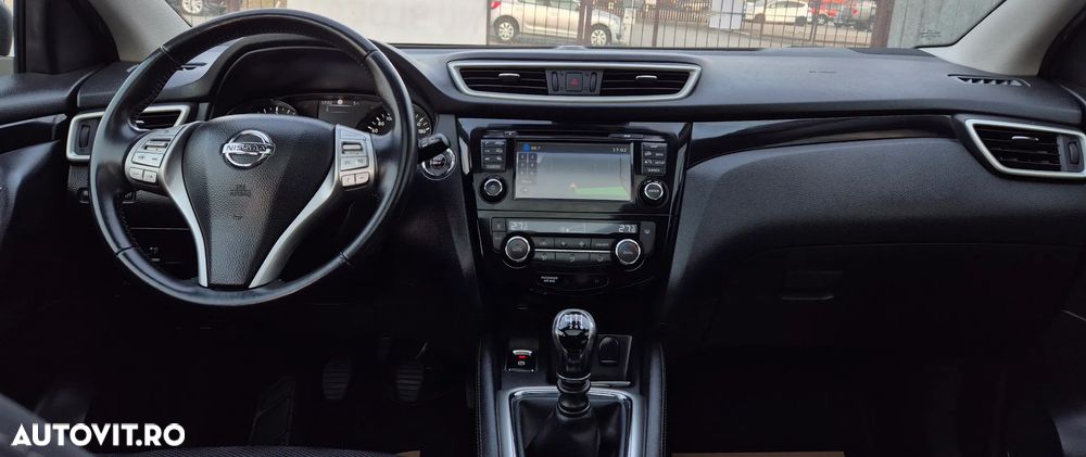Nissan Qashqai 1.5 DCI N-Connecta - 12