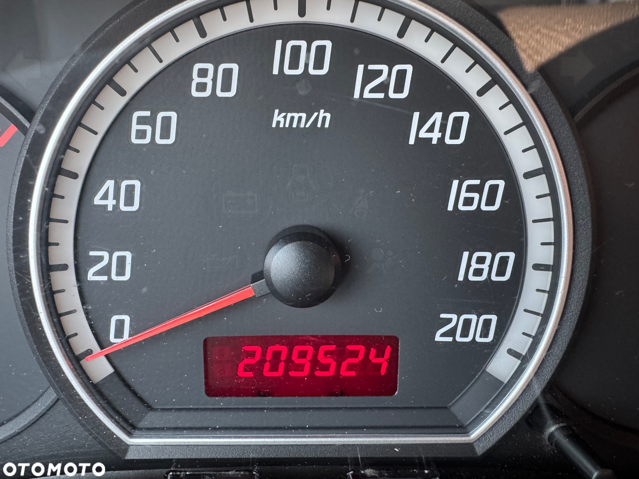 Suzuki Swift - 8