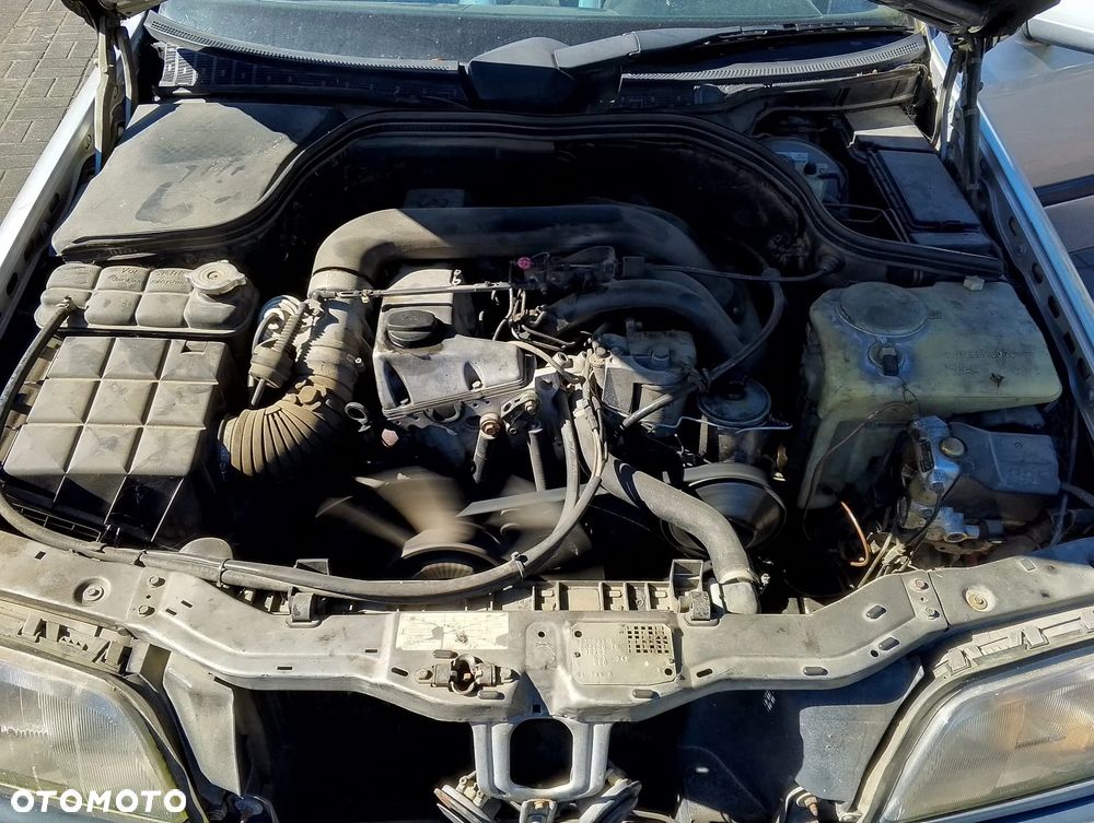 Mercedes – Benz Klasa C W202 (93-97.) 2.0 D 73KM. Silnik 601.913 (601 913) (601913) Skrzynia 717.416 (717 416) (717416) lakier 744.Cały na części. GWARANCJA !!! Przód Tył Zestaw Komplet Drzwi Klapa Zderzak Błotnik Maska Grill Atrapa Szyba Pas Lampa Lusterko Boczki Fotel Kanapa Kokpit Deska Rozdzielcza Przełącznik Włącznik Sterownik Przewody Wiązka Instalacja Moduł Komputer Czujnik Listwa Pompa Alternator Wtryski Głowica Rozrusznik Kompresor Sprzęgło Dwumas Silnik Skrzynia ABS Klimatyzacji Paliwa Wspomagania Kolektor Turbina Przepustnica Zawór Chłodnica Koło Hak Belka Sanki Zawieszenie Mcpherson Półoś Amortyzator Wydech Tłumik Zacisk Most - 9