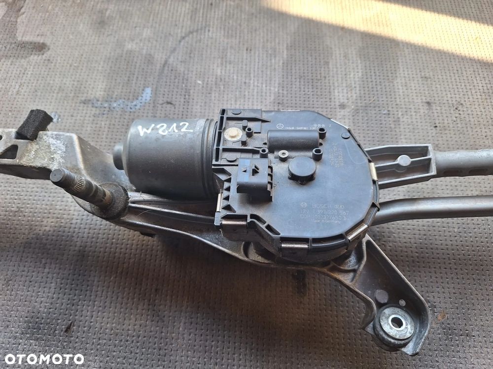 Mechanizm wycieraczek mercedes e klasa w 212 - 4