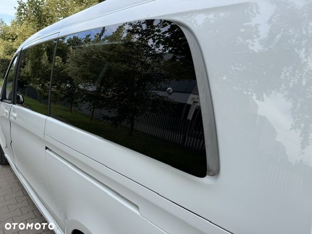 Mercedes-Benz Klasa V 220 d Extralang 9G-TRONIC Avantgarde Edition 2021 - 12