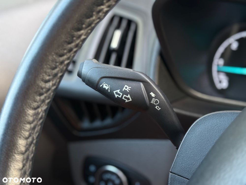Ford Tourneo Connect 1.5 EcoBlue Titanium - 32
