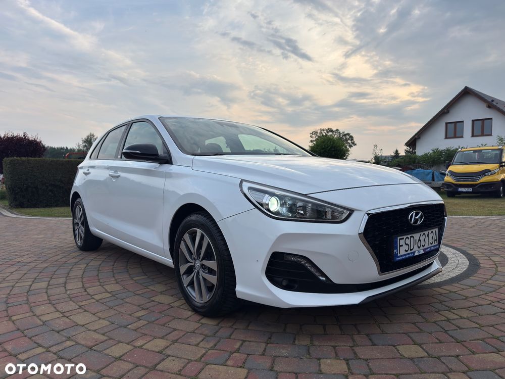 Hyundai i30 1.4 Passion Plus - 10