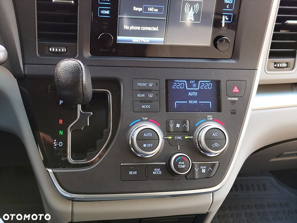 Toyota Sienna 3.5 V6 SE - 24