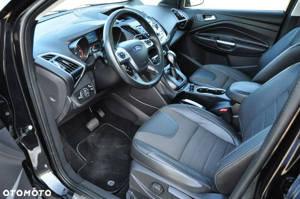 Ford Kuga - 31
