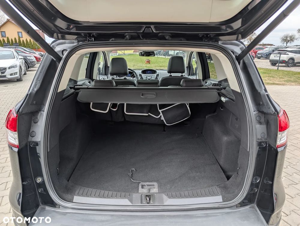 Ford Kuga 2.0 TDCi 4x4 Titanium - 39