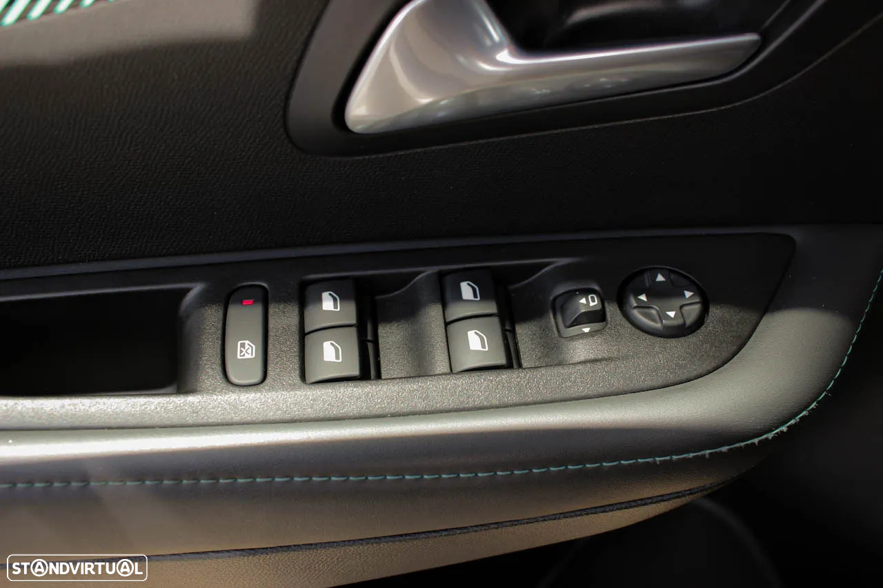 Peugeot e-208 50 kWh Allure - 10
