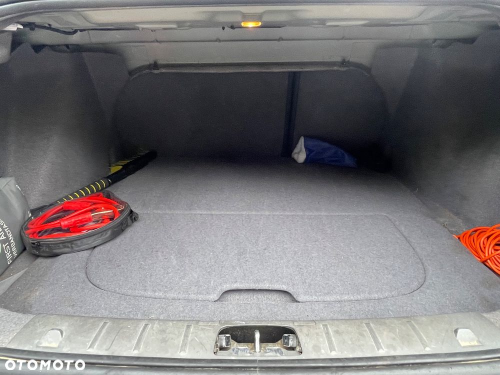 Volvo S40 2.4 - 13