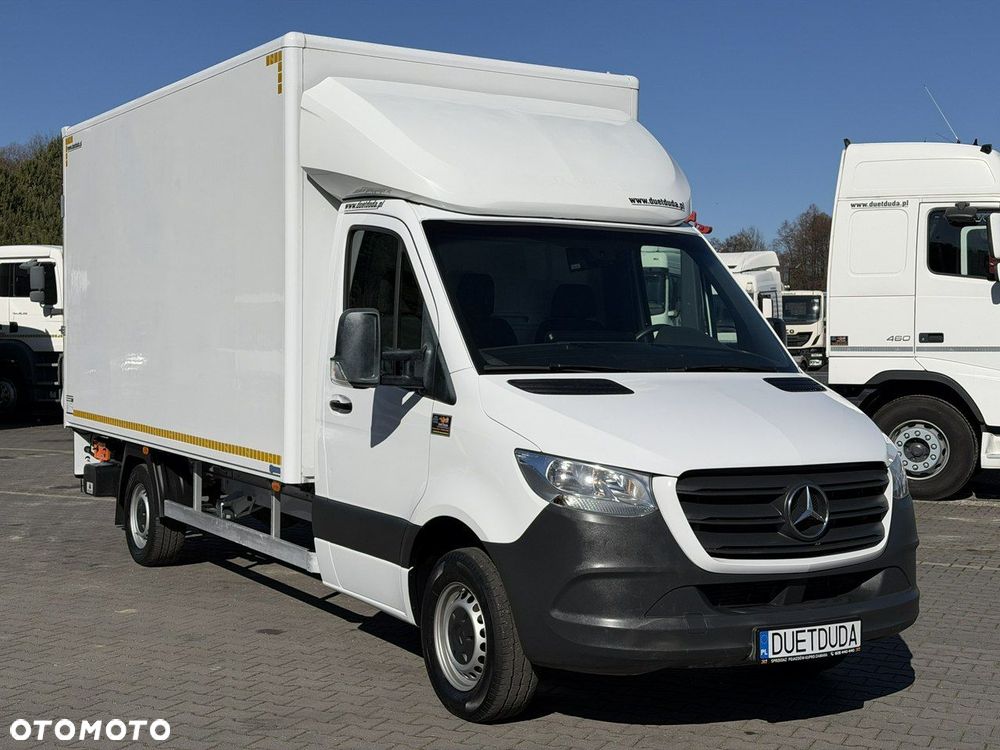 Mercedes-Benz Sprinter - 5