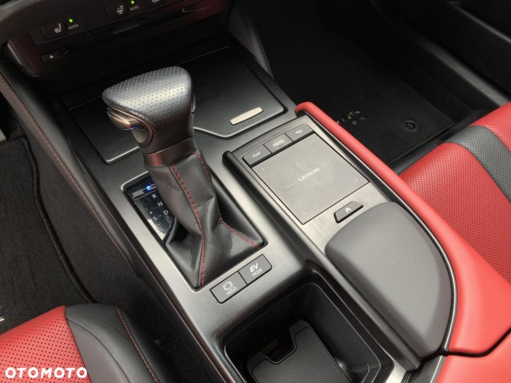 Lexus ES 300h F Sport Edition - 19