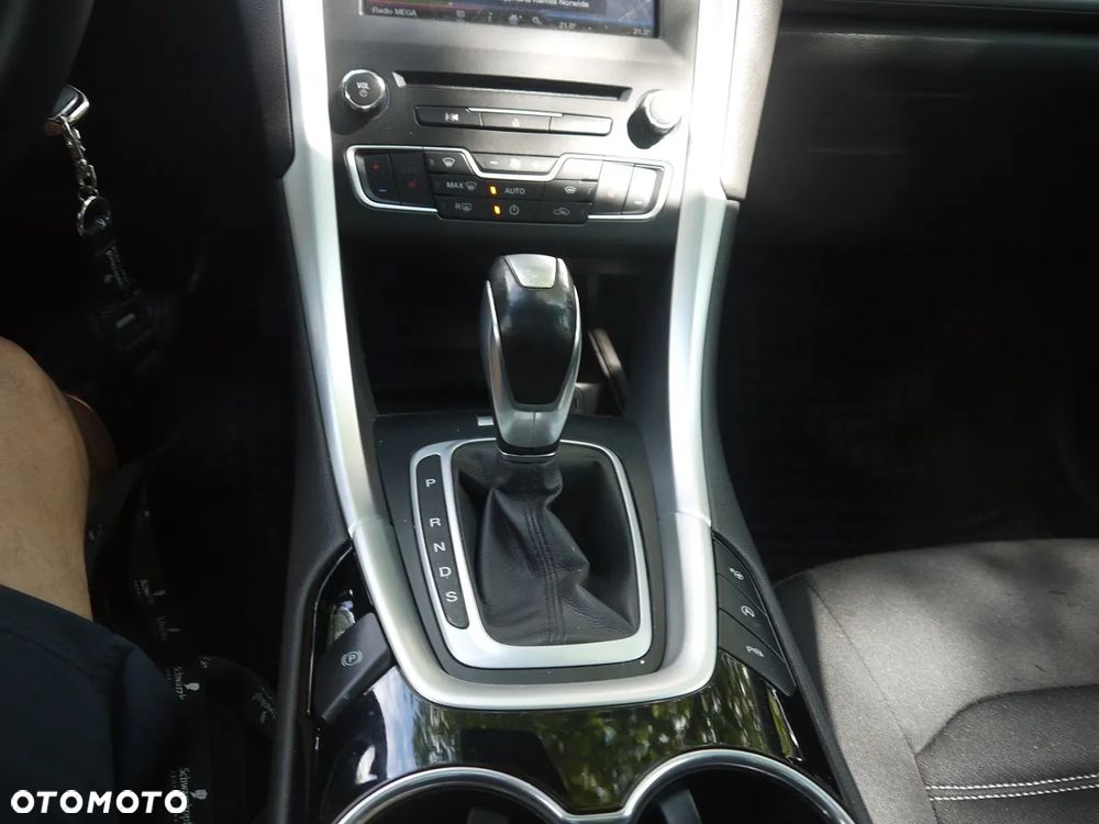 Ford Mondeo SW 2.0 TDCi Ambiente Plus PowerShift - 19