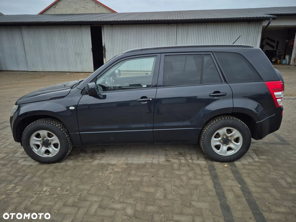 Suzuki Grand Vitara 2.0 - 1