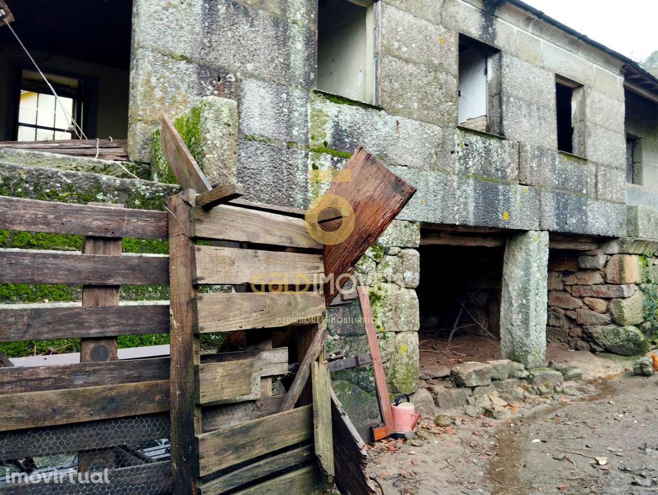 Moradia para Restaurar - Grande imagem: 5/14