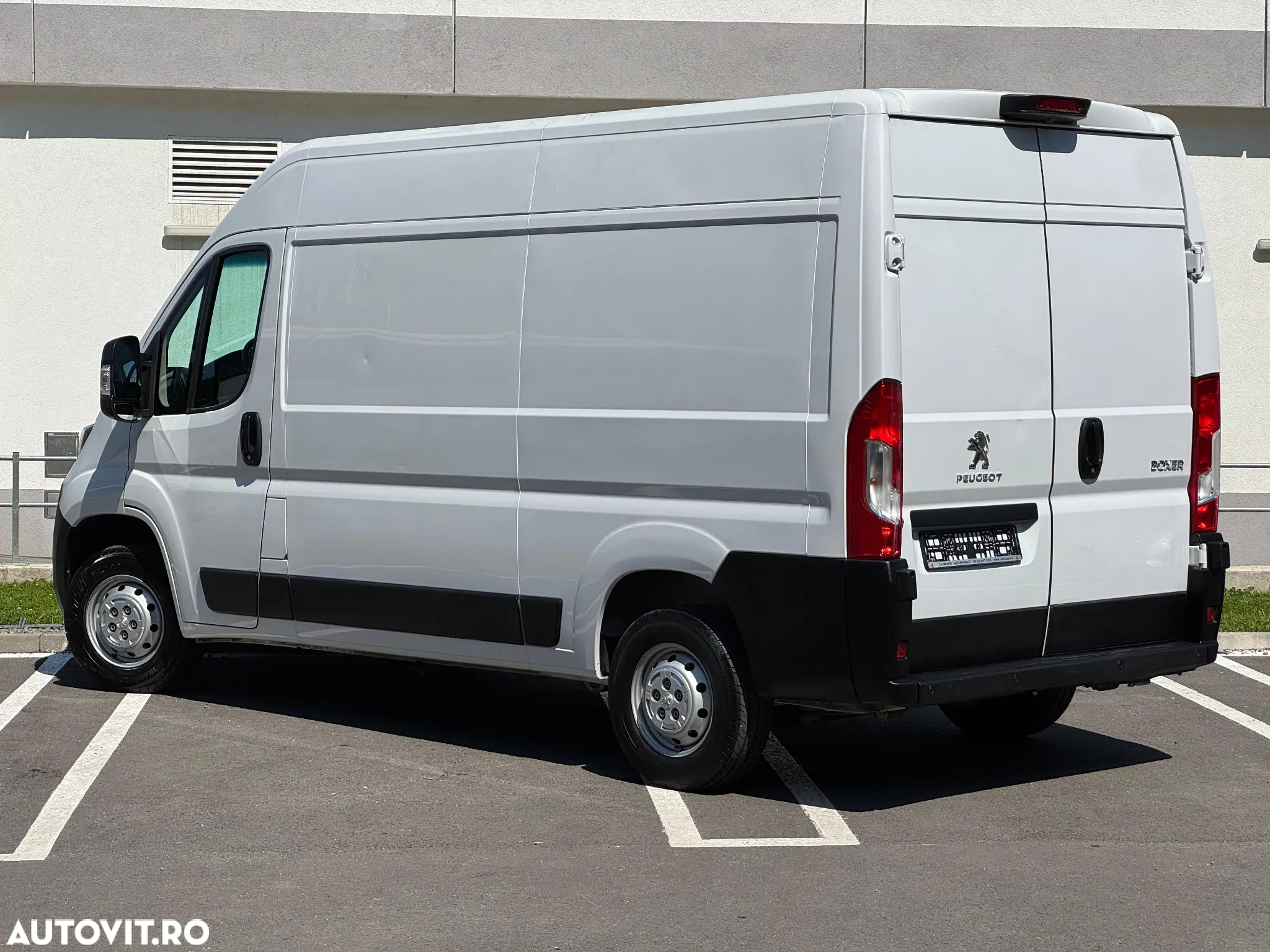 Peugeot Boxer L2H2 2.2 BlueHDI 120cp Business - 8