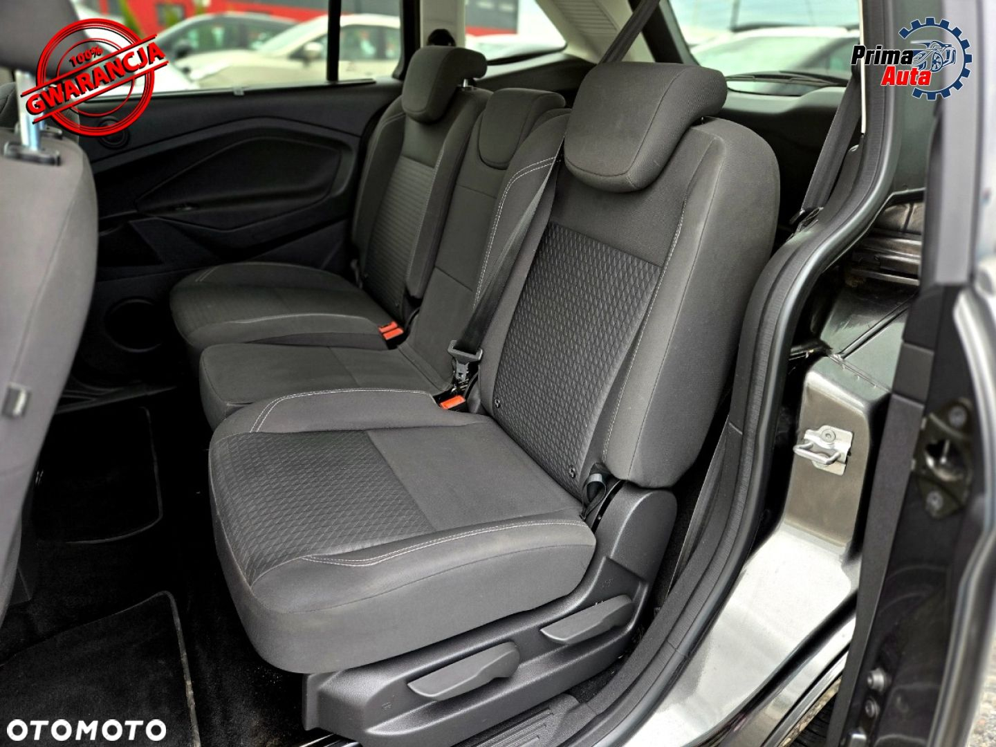 Ford Grand C-MAX - 36