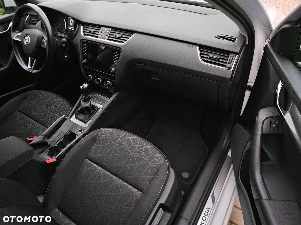 Skoda Octavia 2.0 TDI 4x4 Clever - 21