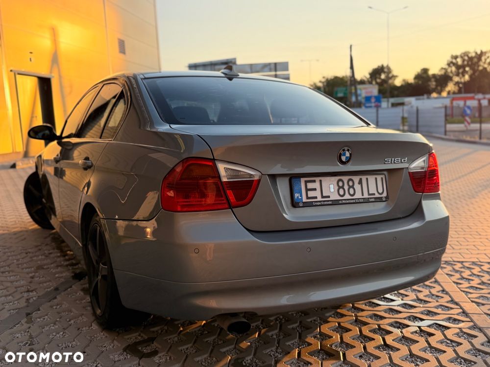BMW Seria 3 318d - 11