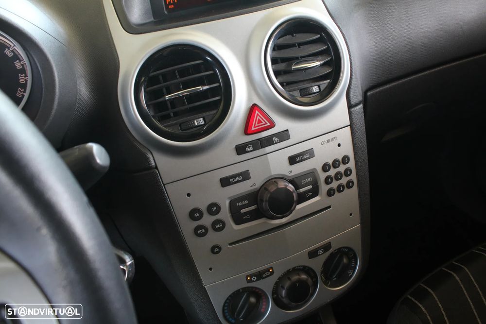 Opel Corsa 1.3 CDTI Enjoy EcoFLEX - 26