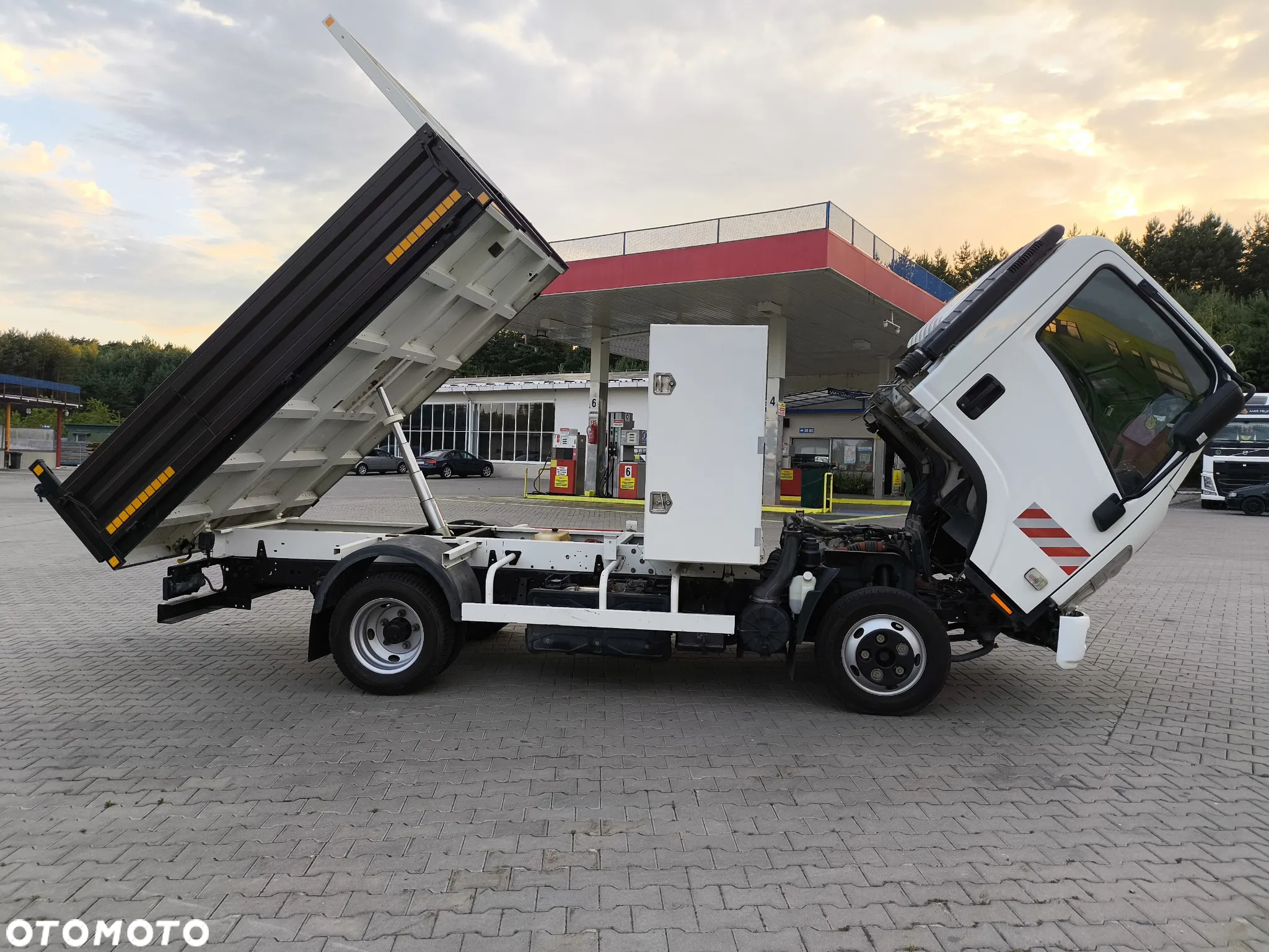 Isuzu N35 - 20