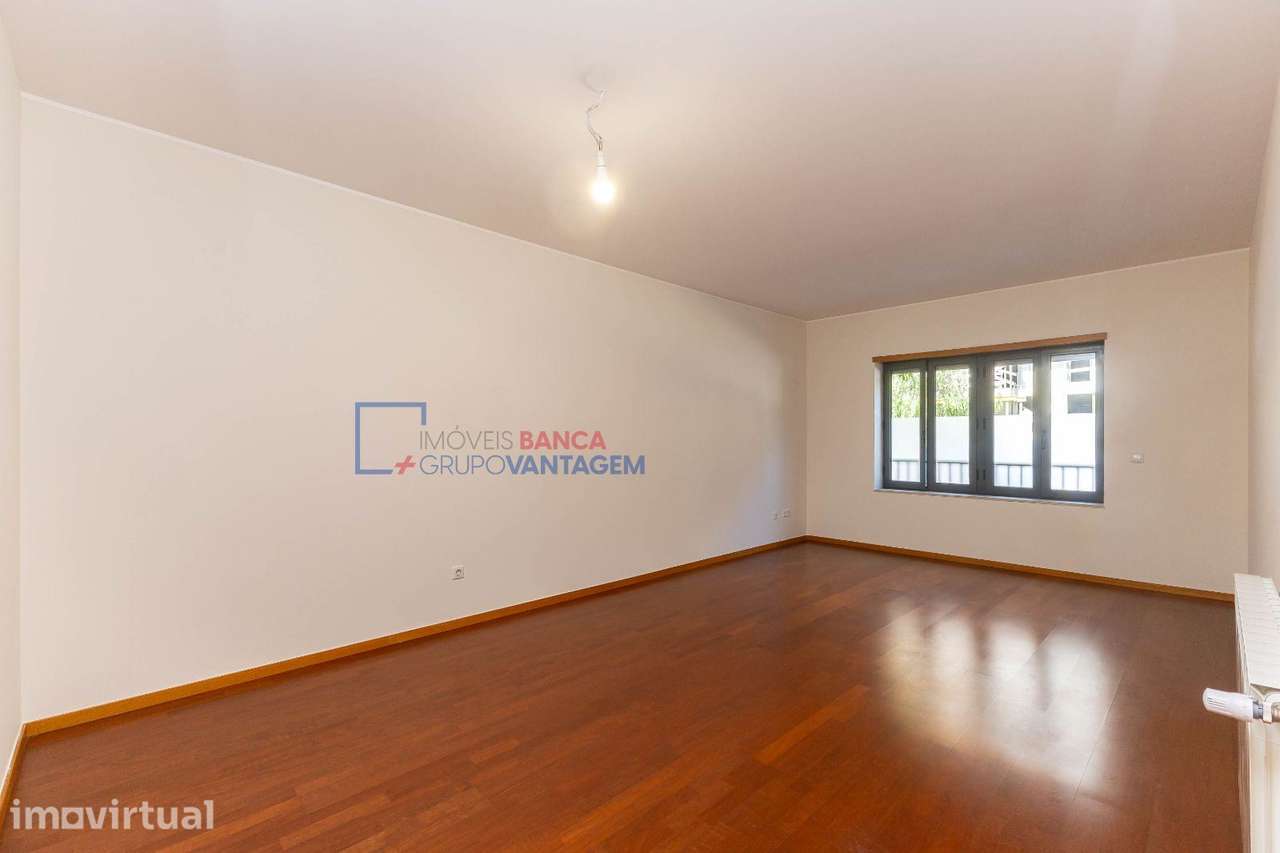 Apartamento, para venda, Vila Nova de Gaia - Oliveira do Douro - Grande imagem: 3/9