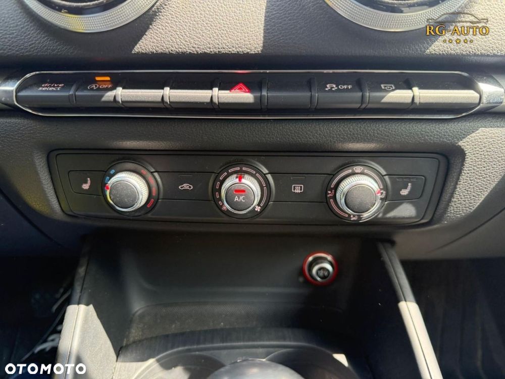 Audi A3 Sportback - 11