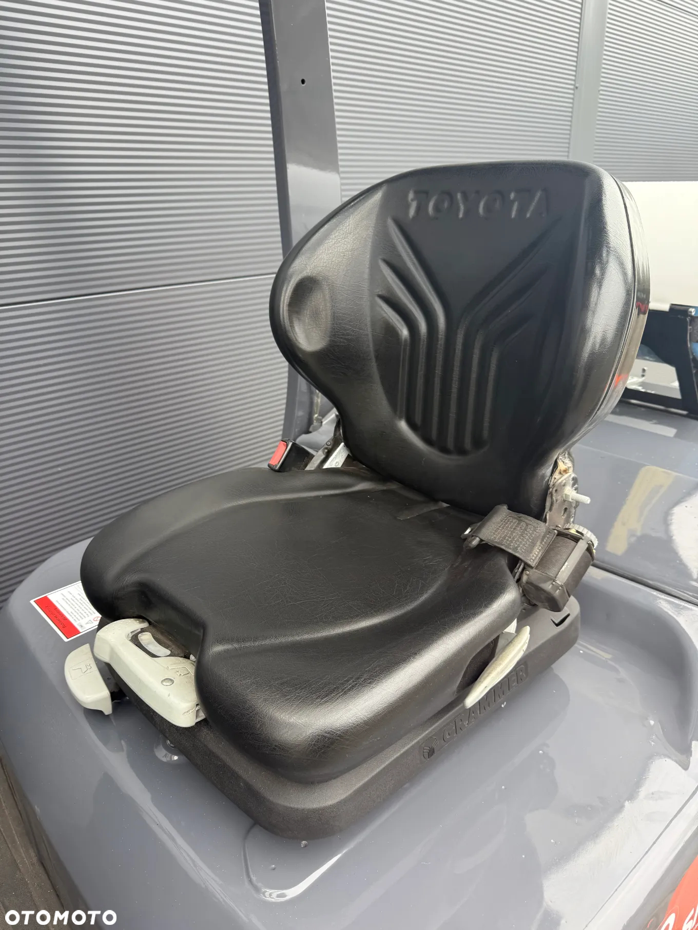 Toyota 02-8FGF25 - 8