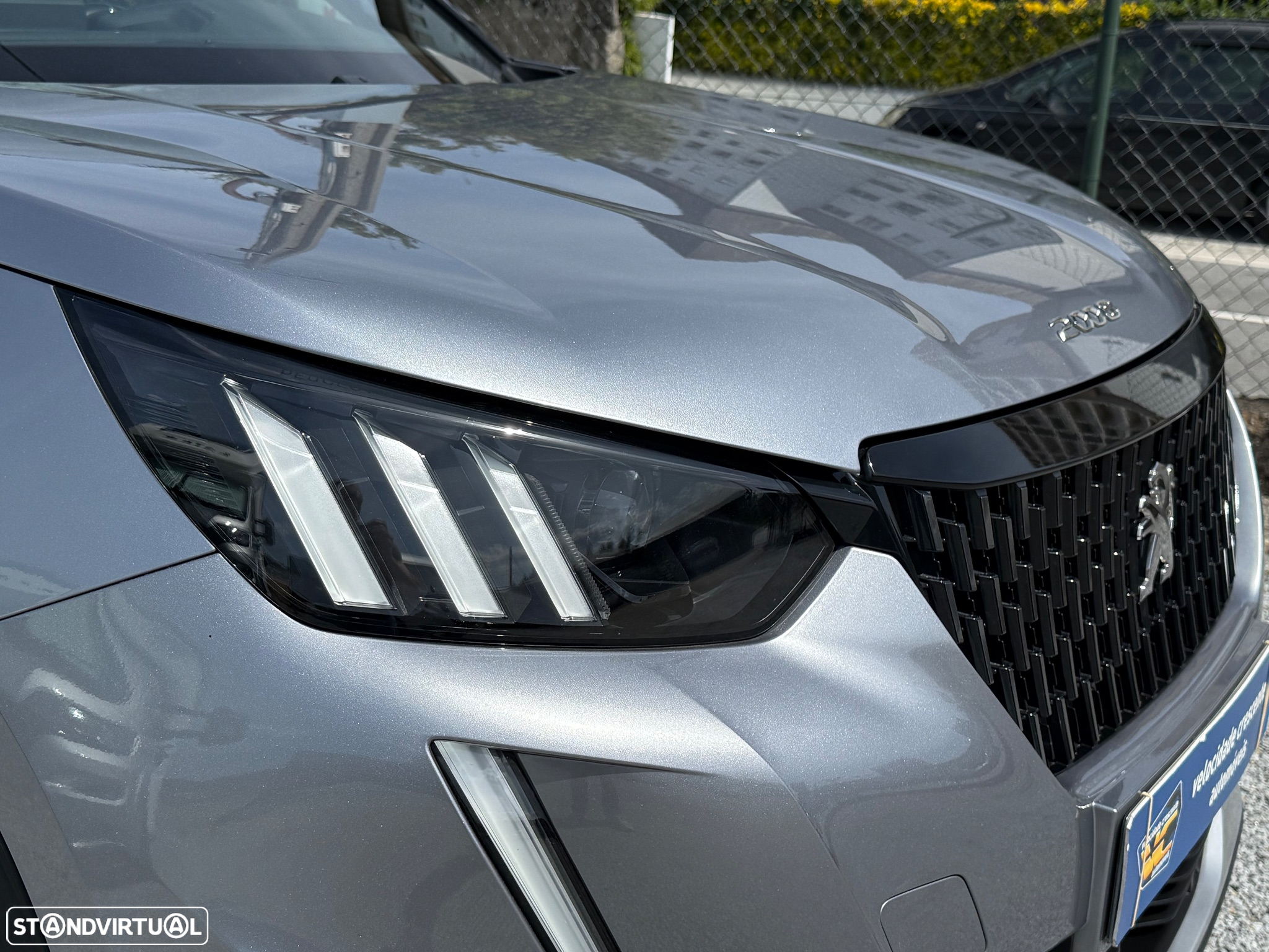 Peugeot 2008 1.2 PureTech GT Line - 8