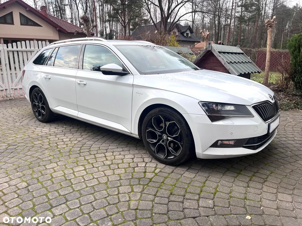 Skoda Superb 2.0 TDI 4x4 L&K DSG - 4