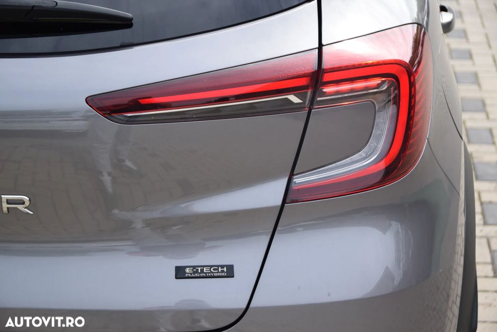 Renault Captur PHEV 160 Techno - 14