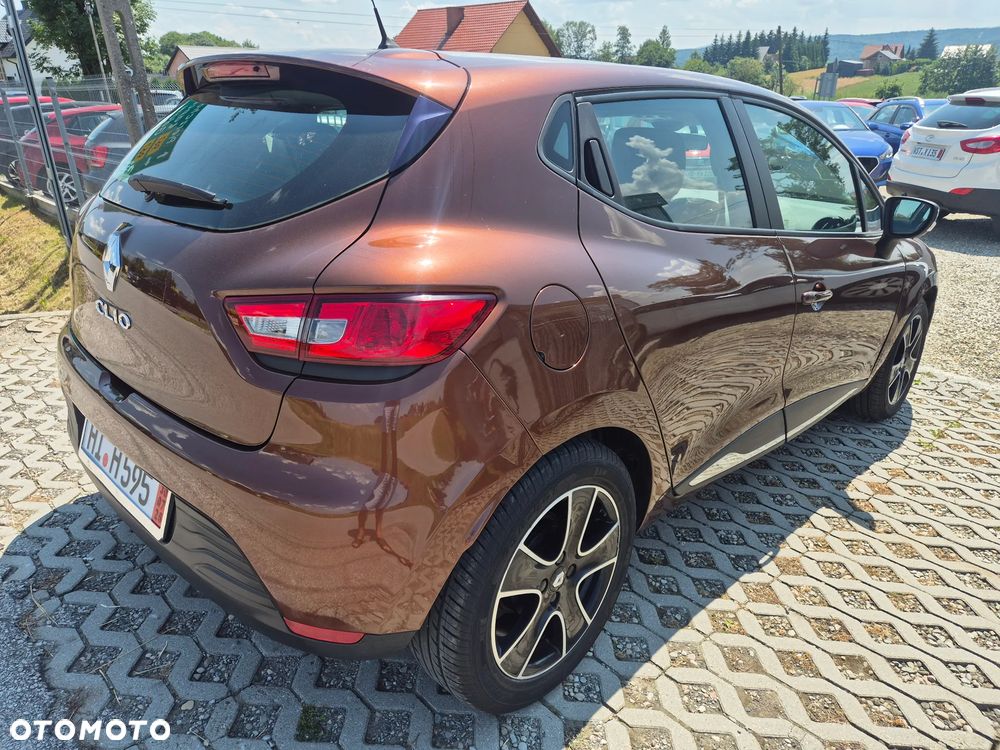 Renault Clio 1.2 16V 75 Authentique - 6